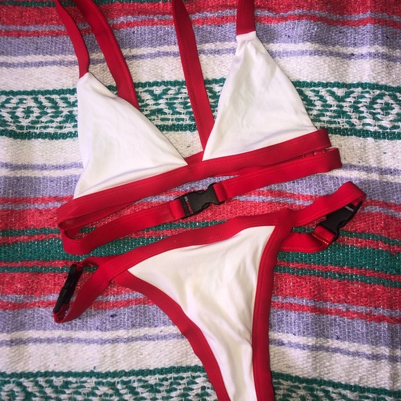 Bikini Lot - Picture 5 of 9